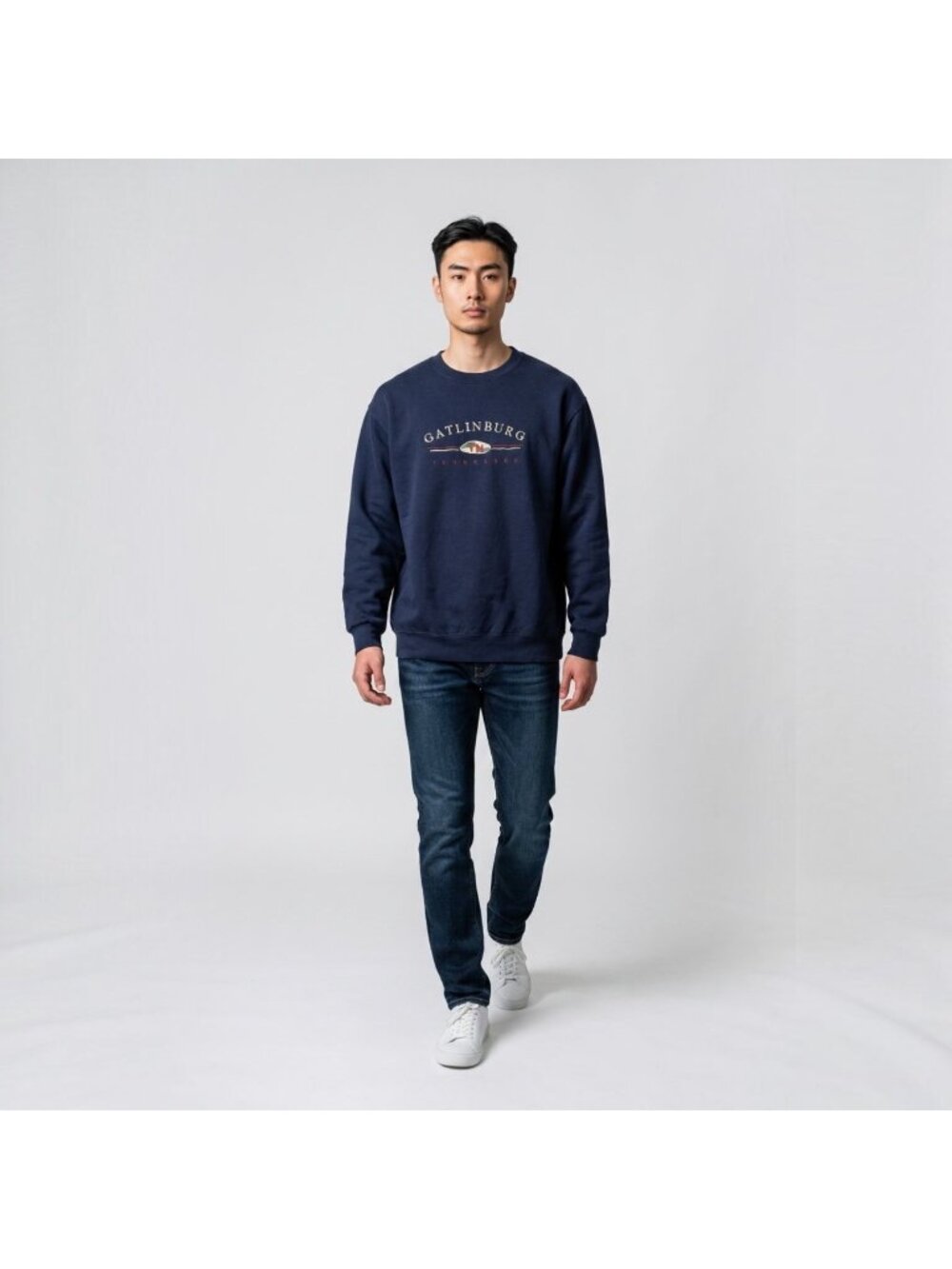 Vintage Gatlinburg Tennessee Sweatshirt Fruit Of The Loom BEST Navy Crewneck XL - Picture 3 of 13